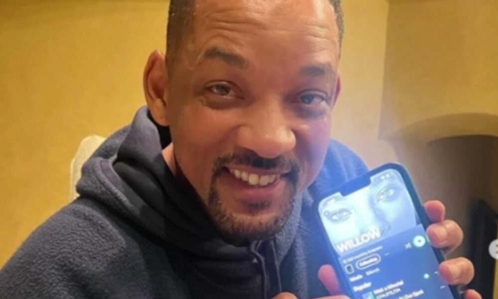 Will Smith Proudly Celebrates Willow Smith as She Hits One Billion Streams on Spotify