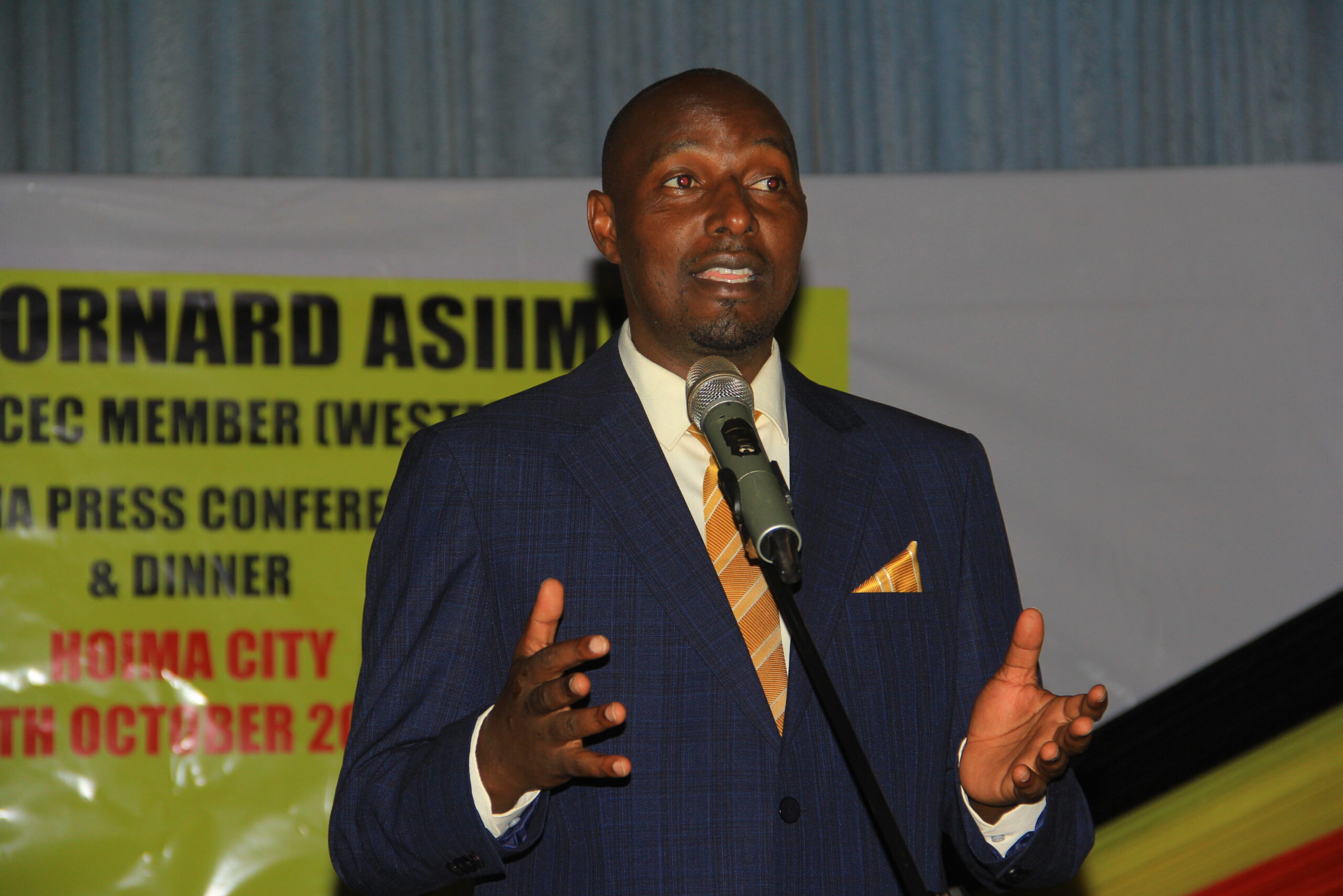 NRM VICE CHAIRMAN WESTERN CALLS ON VOTERS TO DEAL ONLY WITH FLAG BEARERS