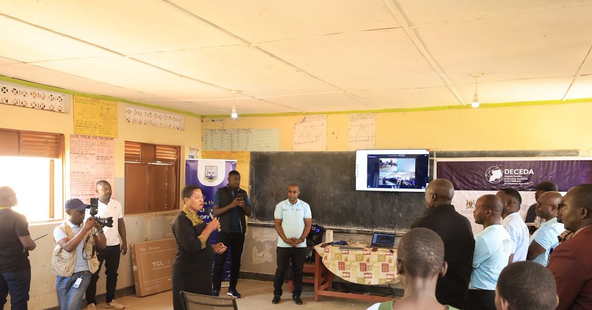 Speaker Among Urges Schools to Embrace Digital Learning