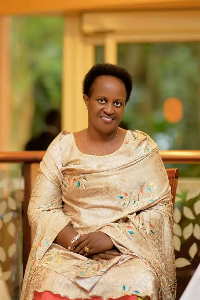 BUSHENYI POLICE FORCED TO TEARGAS SUPPORTERS OF SUSPECTED WITCH MS ENID TUGUME