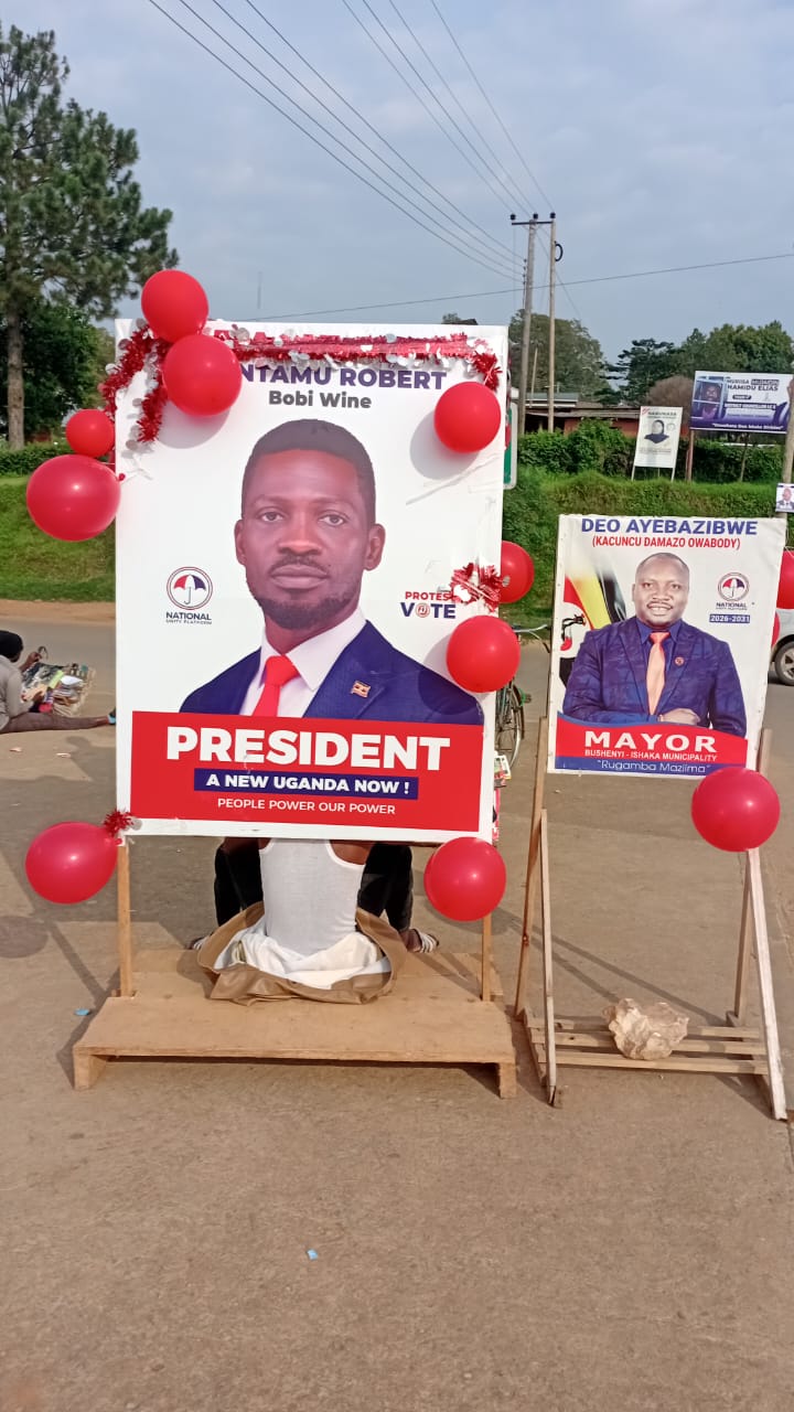 PRESIDENT BOBI WINE FULLY SHAKES MITOOMA, RUBIRIZI AND BUSHENYI