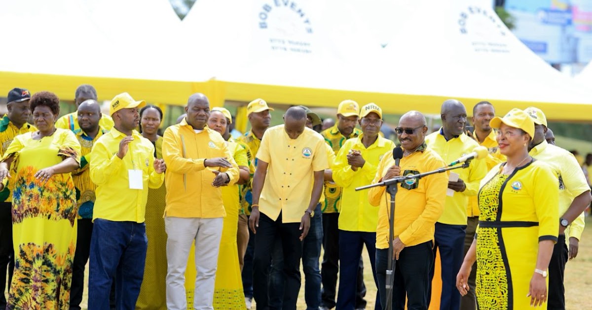Speaker Among, President M7 Hold A Meeting With 15,000 NRM Leaders In Bugisu