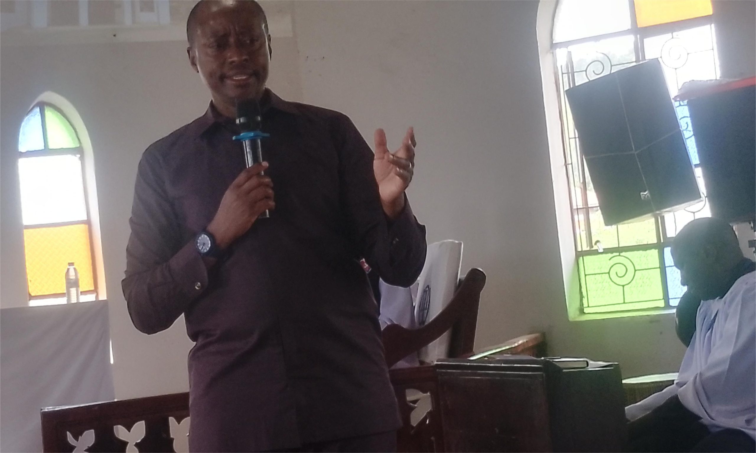 ROAD TO 2026! MP Rukaari Vows to End Electricity Crisis in Power-Stressed Areas of Mbarara City North