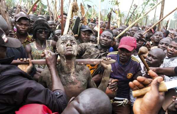 IMBALU! Bugisu traditional surgeons to train South Africans as Umukuuka orders mandatory certification