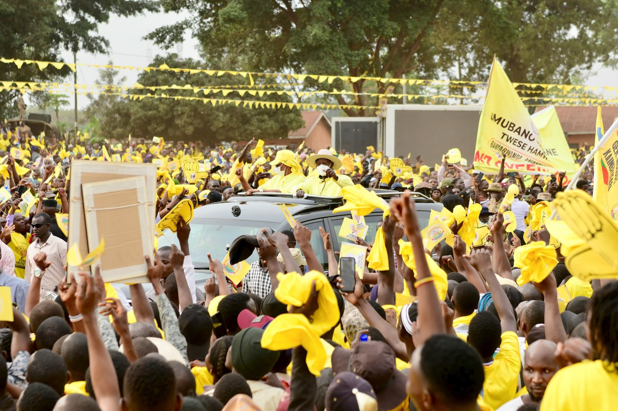 ROAD TO JAN 15! M7 tells RUBAGA voters to castrate their elected leaders, not him who brought peace & devt in Buganda, for their endless suffering