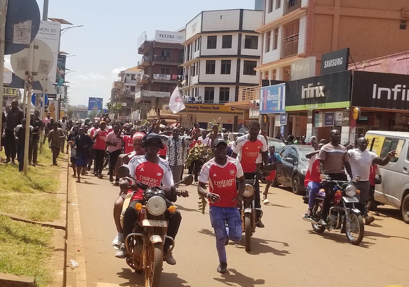 Arsenal fans’ procession causes five-hour traffic jam in Jinja City