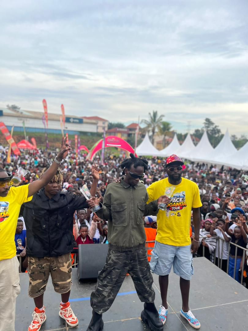 Kiromo Teenz Choice Awards 2026: Kapeke Crowned Artist of the Year as Stars Scoop Awards