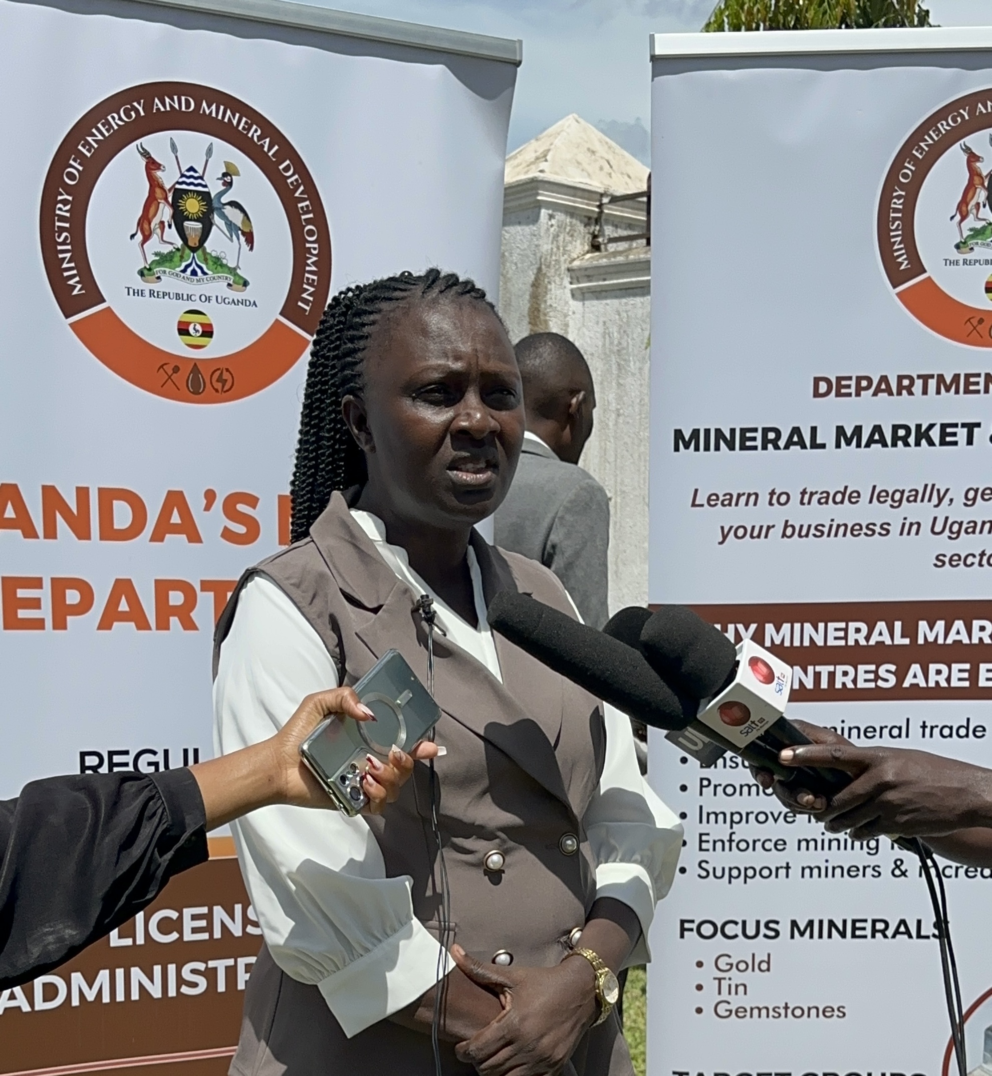 MEMD Holds National Consultations On Uganda’s New Mineral Markets & Buying Centres Regulations In Busia