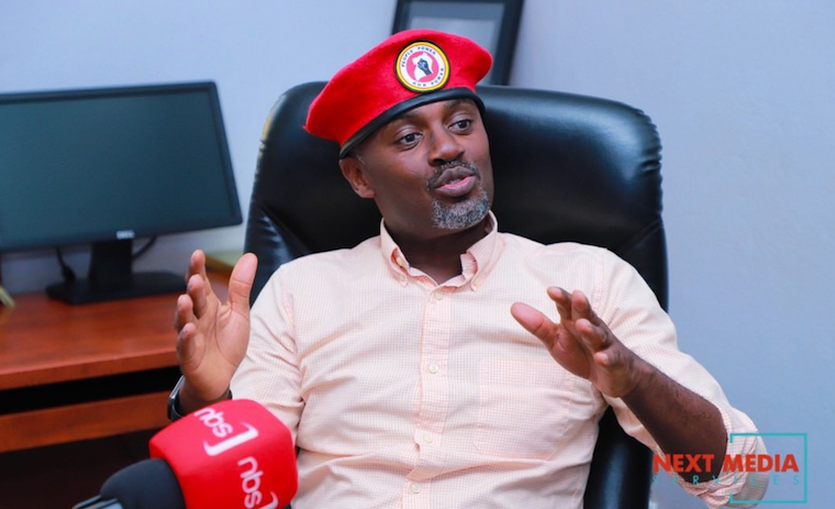 Mwenda apologises to Ssenfuka, as Museveni defends herbalist’s cancer drug dev’t