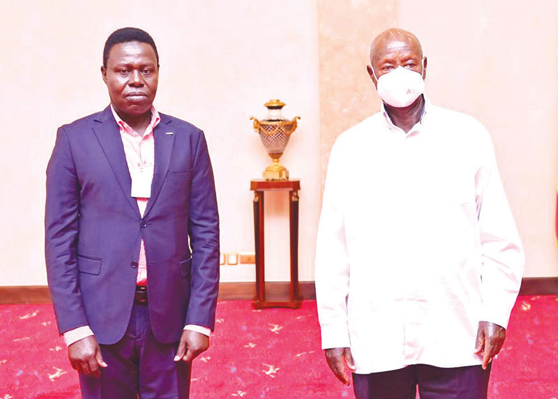 ‘Senile’ Museveni hits back at Andrew Mwenda