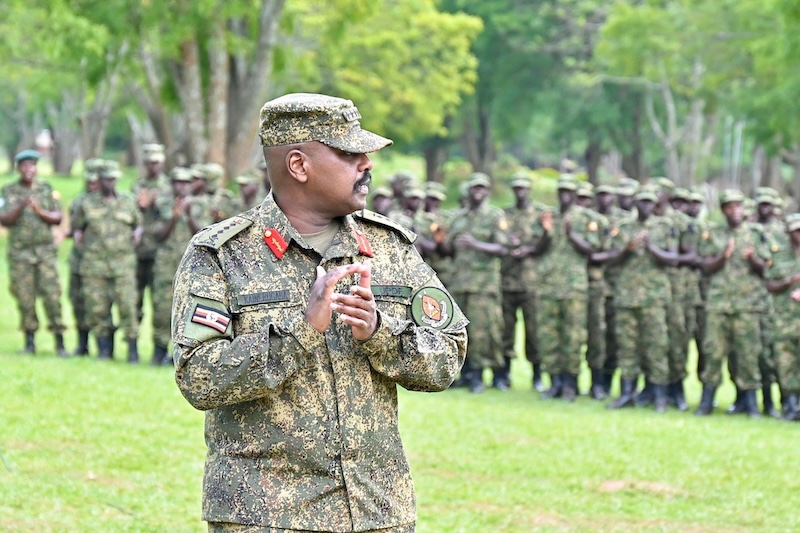 Besigye sues Muhoozi over threats to hang him on Heroes Day