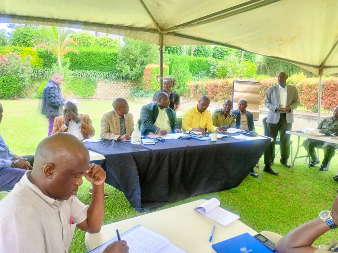 Prof. Muranga encourages Bushenyi farmers and youth to participate actively in the forthcoming Tooke run, warning that if they do not , athletes from other regions will dominate and win the prizes