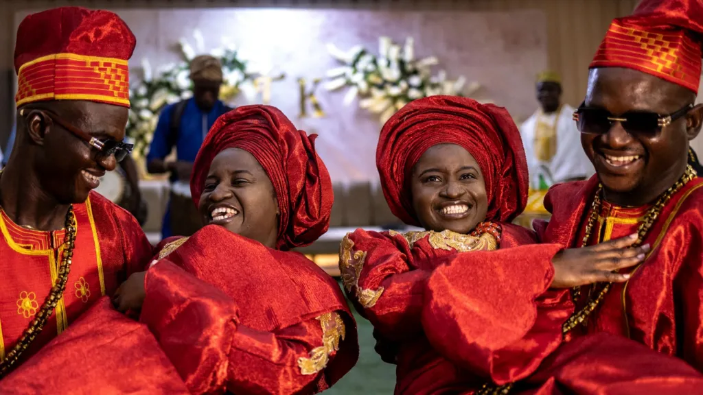 Twins marry another set of twins in cheerful Nigerian joint wedding