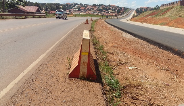 Police arrests 20 for vandalizing Northern Bypass Road for scrap metal