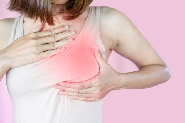 What are the causes of breast redness?