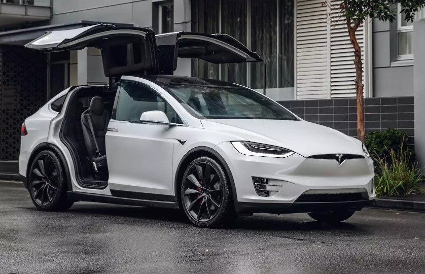 15 Tesla Features that Make them Unlike Any Other Electric Cars, the Best Ever
