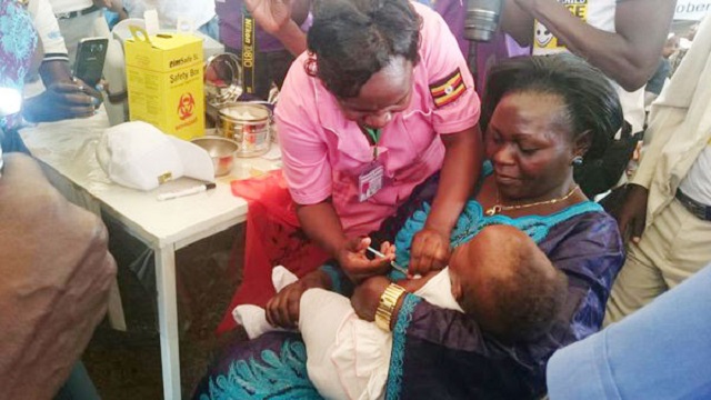 Hoima receives 10,000 doses of measles vaccines