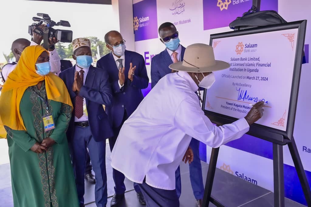 Museveni launches first Islamic bank in Uganda