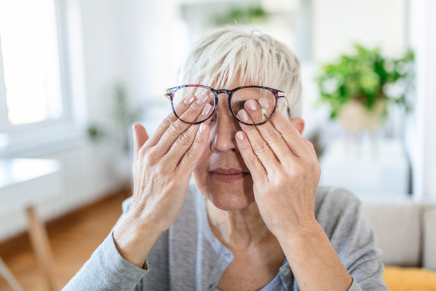 What is Glaucoma (Eye Pressure)?  Symptoms and Treatment