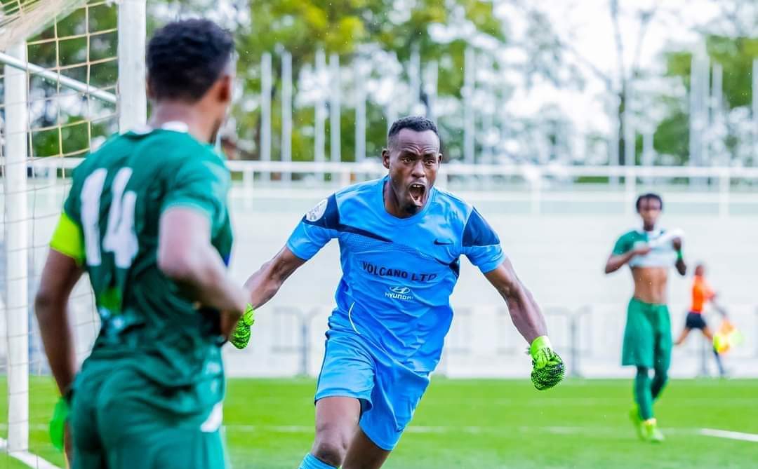 Video: Ugandan Goalkeeper Scores Injury Time Equaliser In Rwanda