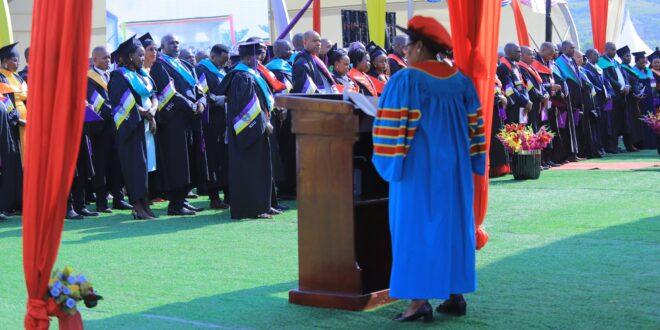 BSU 21ST GRADUATION: PRESIDENT MUSEVENI IMPLORES UNIVERSITY STUDENTS TO CHAMPION PATRIOTISM AND FIGHT CORRUPTION 1 BSU 21ST GRADUATION PRESIDENT MUSEVENI IMPLORES UNIVERSITY STUDENTS TO CHAMPION