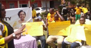 Naome Kibaju speaking to her supporters