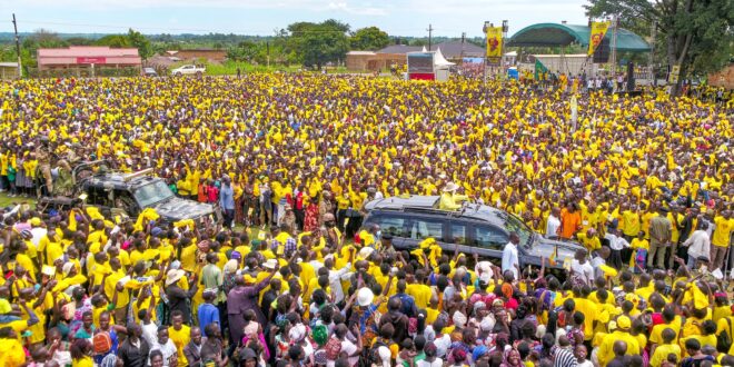 RACE FOR STATE HOUSE! M7 Vows to Resolve Acholi’s Key Issues "once and for all" as he Campaigns in Nwoya 1 RACE FOR STATE HOUSE M7 Vows to Resolve Acholis Key