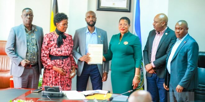 Speaker appeals to teachers to return to class as Parliament