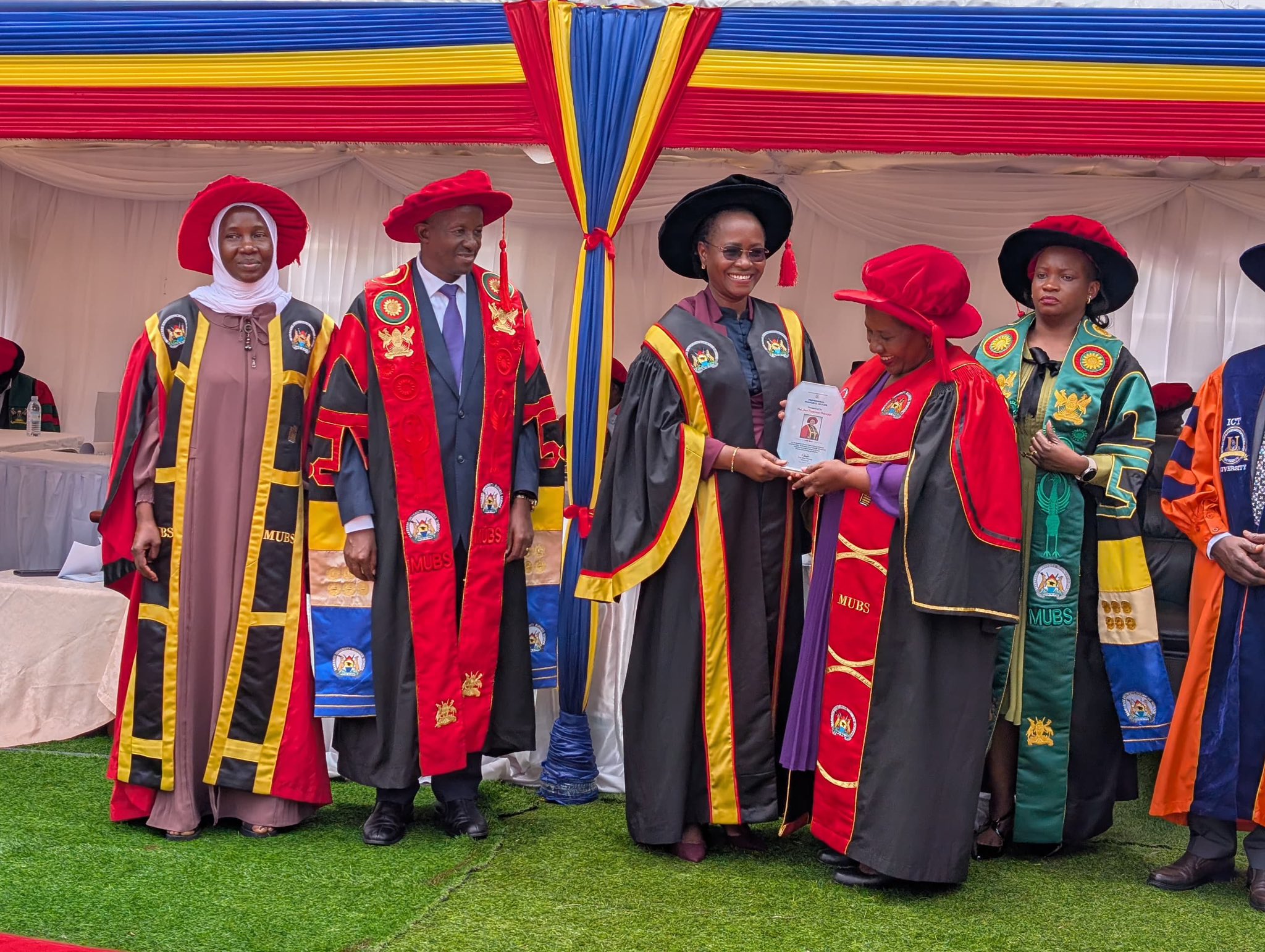 MUBS: Scholars Challenged to Use Expertise to Solve Societal Problems