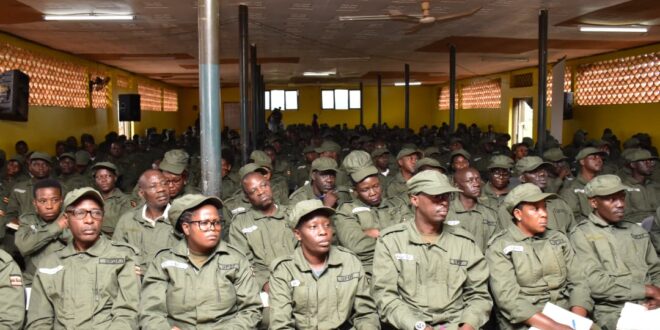 Govt Tightens Grip On Public Service With Performance Based Reports