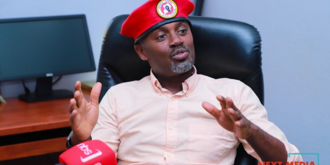Mwenda apologises to Ssenfuka as Museveni defends herbalists cancer drug