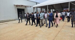 Uganda flags off first shipment of canned pineapples to China