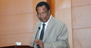 Elderly Water Minister Sam Cheptoris Bids Emotional Farewell Reminds Staff